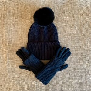 Black Knit Cap w/ Pom Pom and Matching Mittens / Gloves NWOT
